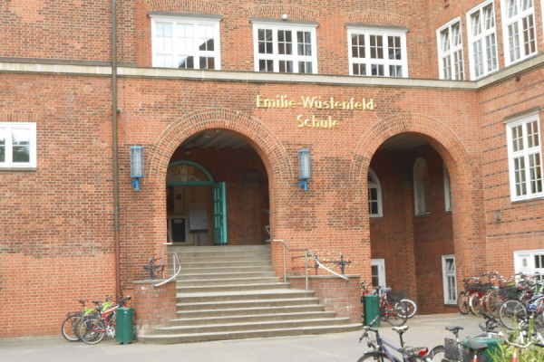 Emilie--Wüstenfeld-Gymnasium. Foto: Anja von Bihl