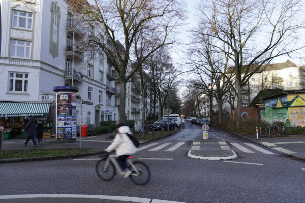 Fans des HSV sind am 23. November durch die Hartwig-Hesse-Straße gezogen und haben Anwohner attackiert.